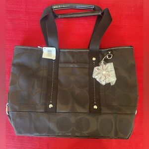 NWT Coach Tote with Shoulder Strap